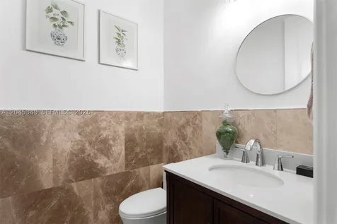 6874 SW 57th Terrace Miami FL 33143