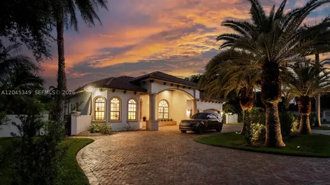 6874 SW 57th Terrace Miami FL 33143