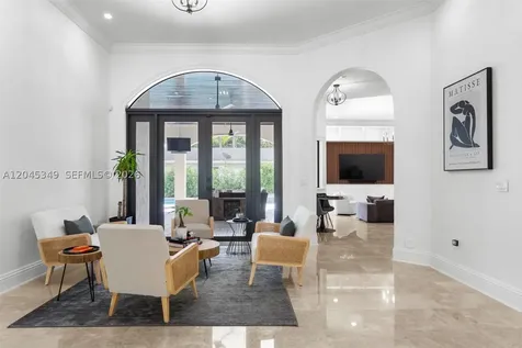 6874 SW 57th Terrace Miami FL 33143