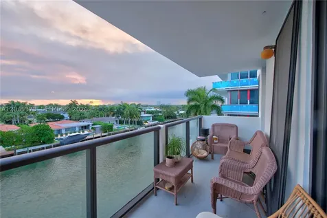 9800 W Bay Harbor Drive Bay Harbor Islands FL 33154