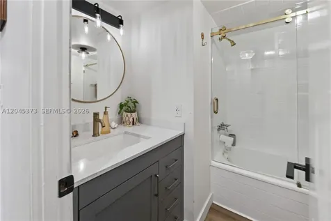 9800 W Bay Harbor Drive Bay Harbor Islands FL 33154