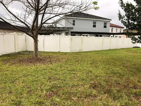 17000 SW 90th Terrace Miami FL 33196