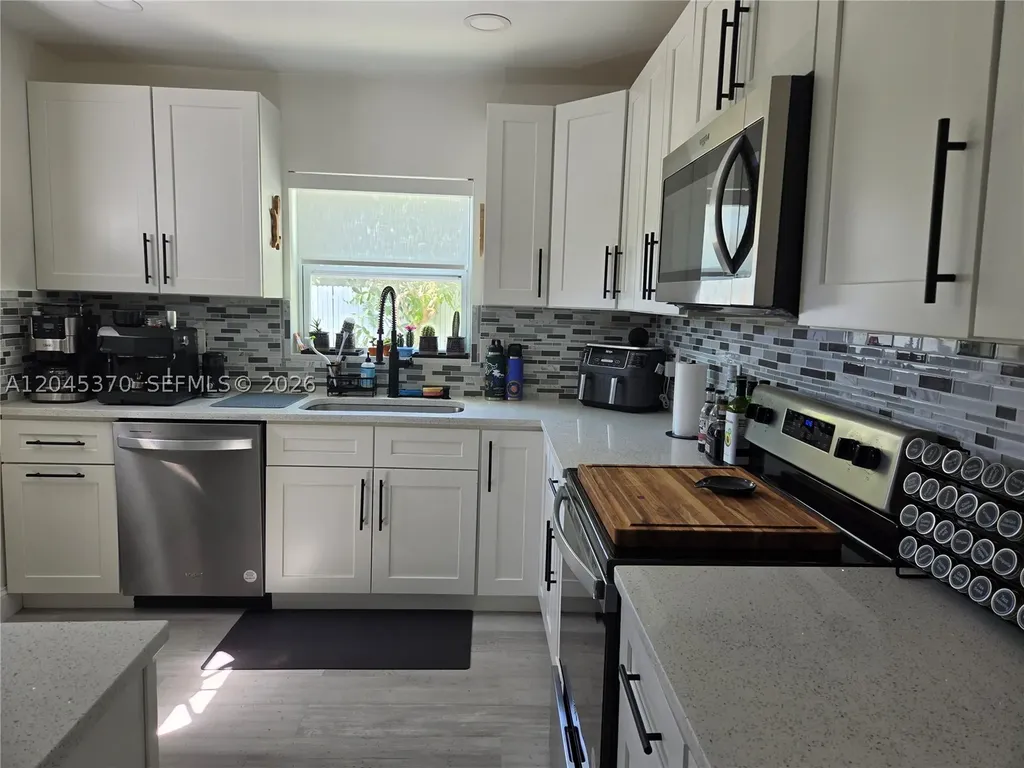 140 NW 18th Street Pompano Beach FL 33060