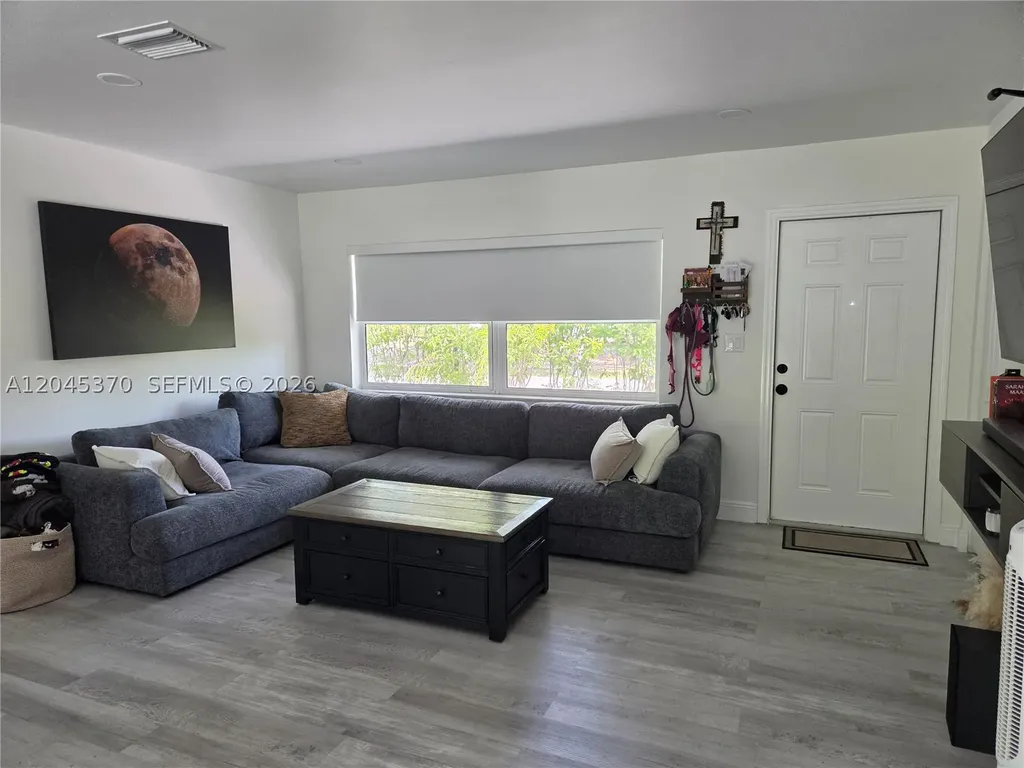 140 NW 18th Street Pompano Beach FL 33060