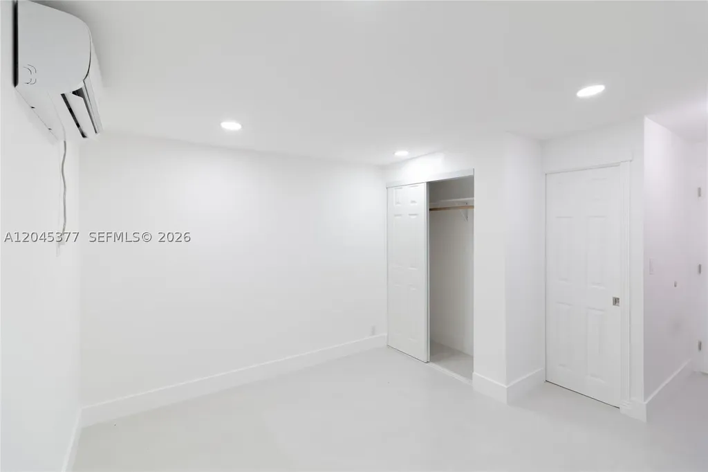5803 Buchanan Street Hollywood FL 33021