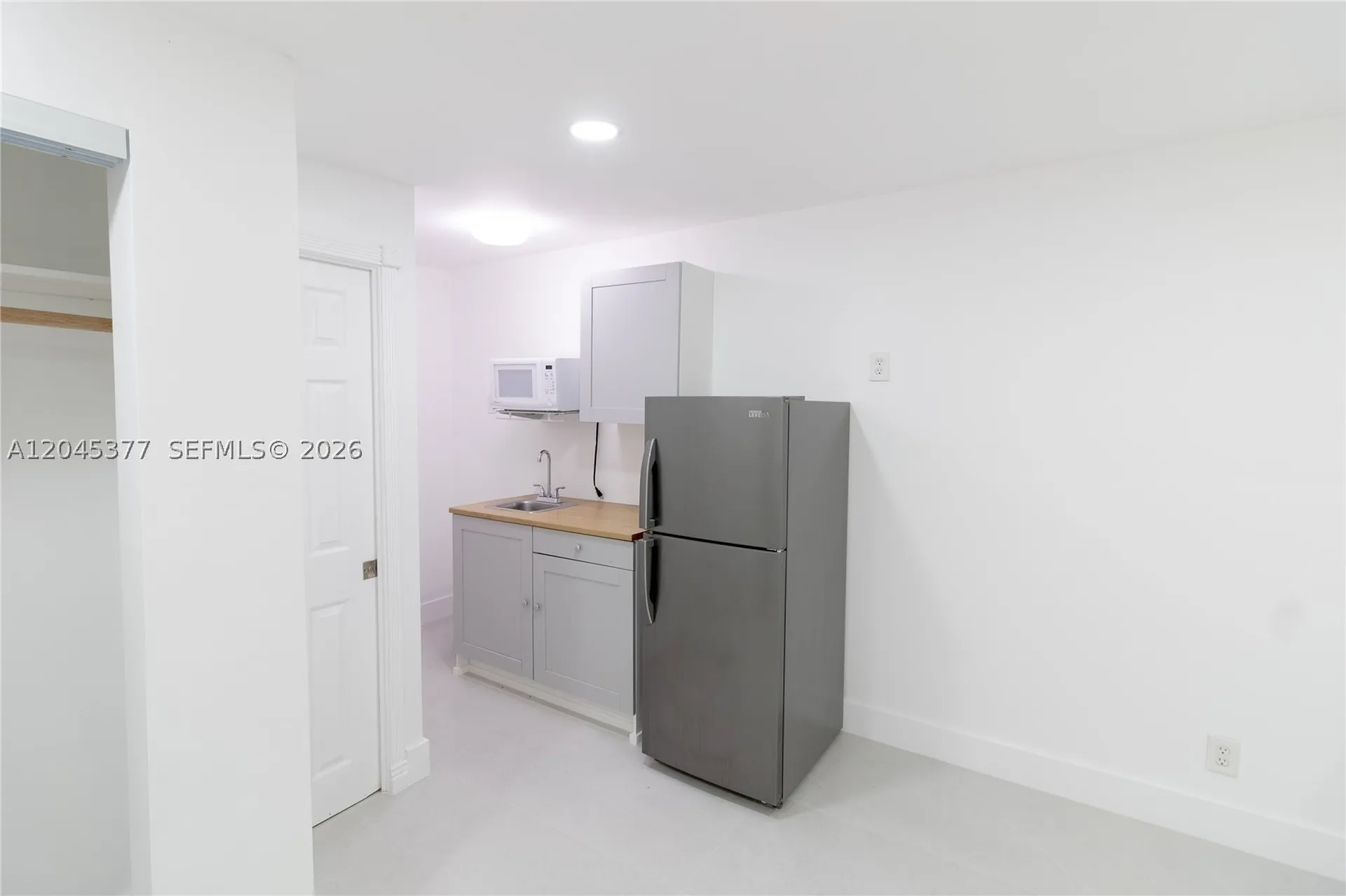 5803 Buchanan Street Hollywood FL 33021
