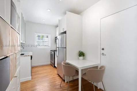 439 15th Street Miami Beach FL 33139