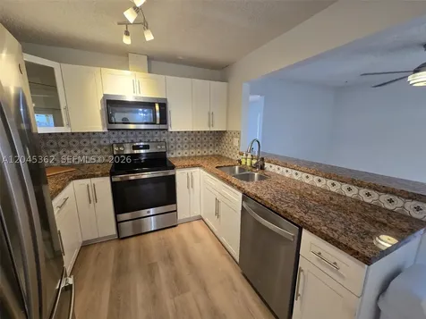 740 SW 99th Ct Circle Miami FL 33174