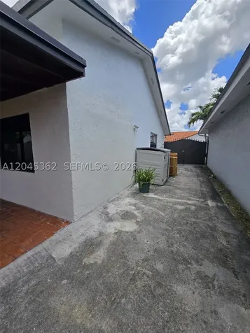740 SW 99th Ct Circle Miami FL 33174