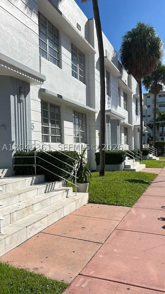 801 8th Street Miami Beach FL 33139