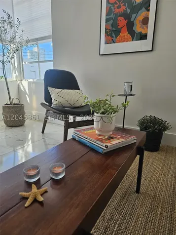 801 8th Street Miami Beach FL 33139
