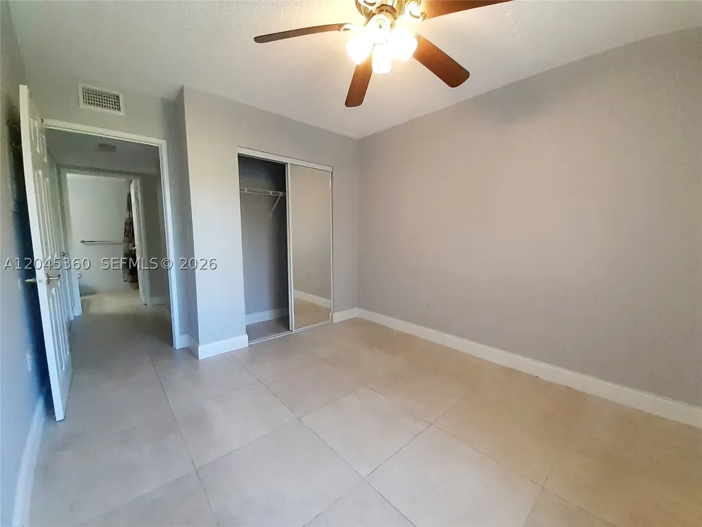 8407 Coral Lake Manor Coral Springs FL 33065