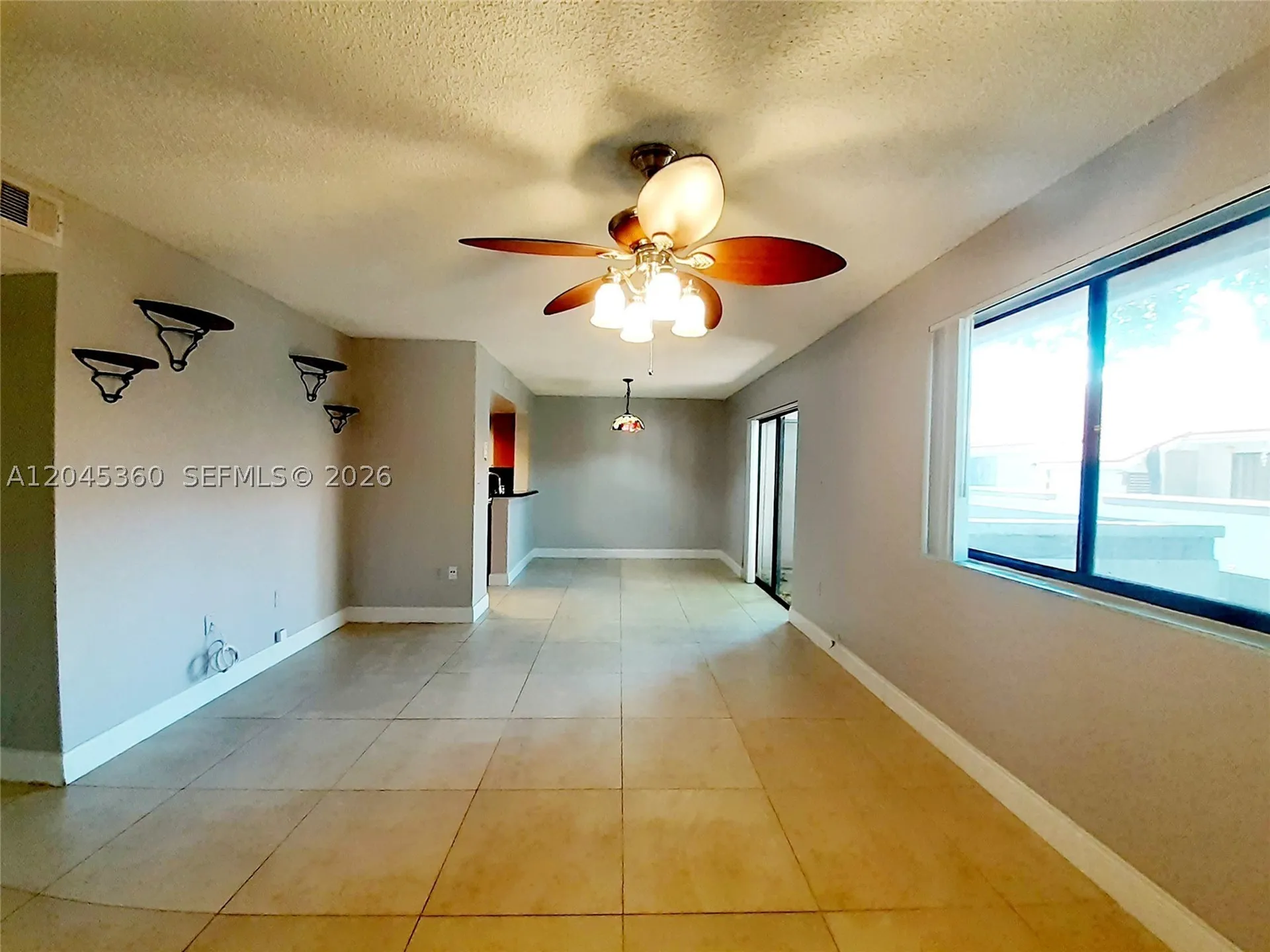 8407 Coral Lake Manor Coral Springs FL 33065