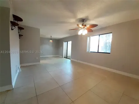 8407 Coral Lake Manor Coral Springs FL 33065