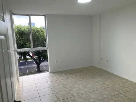 6995 NW 186th Street Hialeah FL 33015