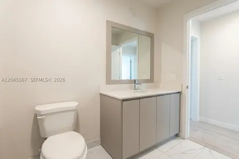 2535 NE 193rd Street Miami FL 33180