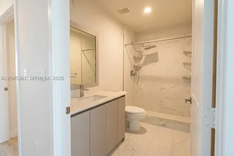 2535 NE 193rd Street Miami FL 33180