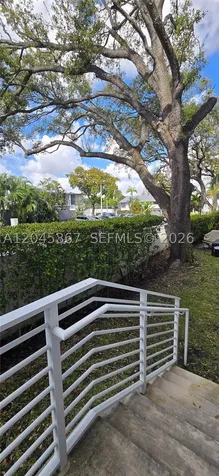 2535 NE 193rd Street Miami FL 33180