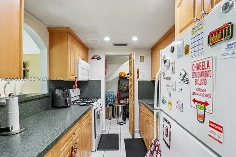 1300 W 53rd Street Hialeah FL 33012