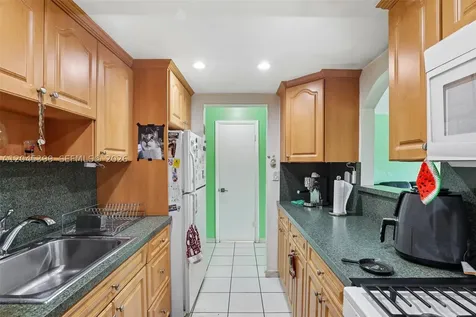 1300 W 53rd Street Hialeah FL 33012