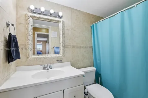 1300 W 53rd Street Hialeah FL 33012