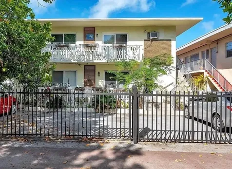 636 Meridian Avenue Miami Beach FL 33139