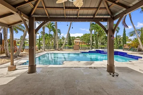 15835 NW 7th Street Pembroke Pines FL 33028
