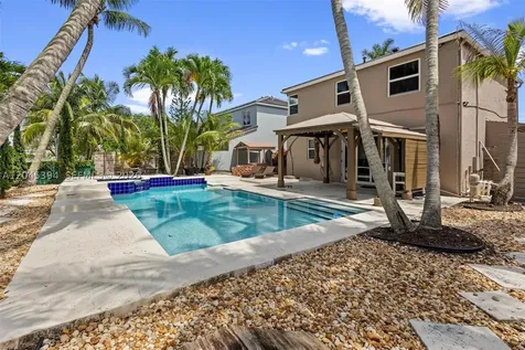 15835 NW 7th Street Pembroke Pines FL 33028