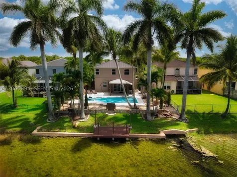 15835 NW 7th Street Pembroke Pines FL 33028
