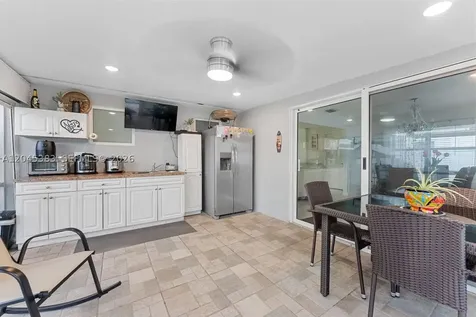 9508 N Military Trail Palm Beach Gardens FL 33410