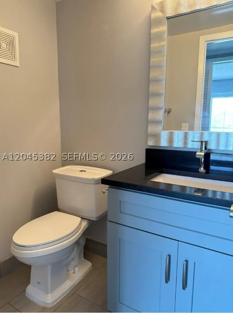 165 Fanshaw D Boca Raton FL 33434