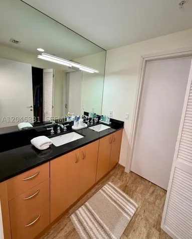 300 S Biscayne Boulevard Miami FL 33131