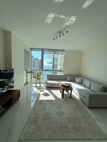 300 S Biscayne Boulevard Miami FL 33131