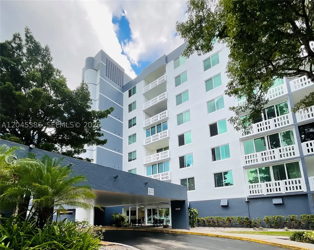 919 Hillcrest Drive Hollywood FL 33021