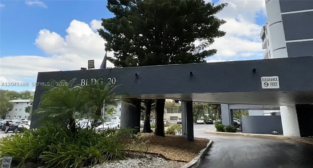 919 Hillcrest Drive Hollywood FL 33021