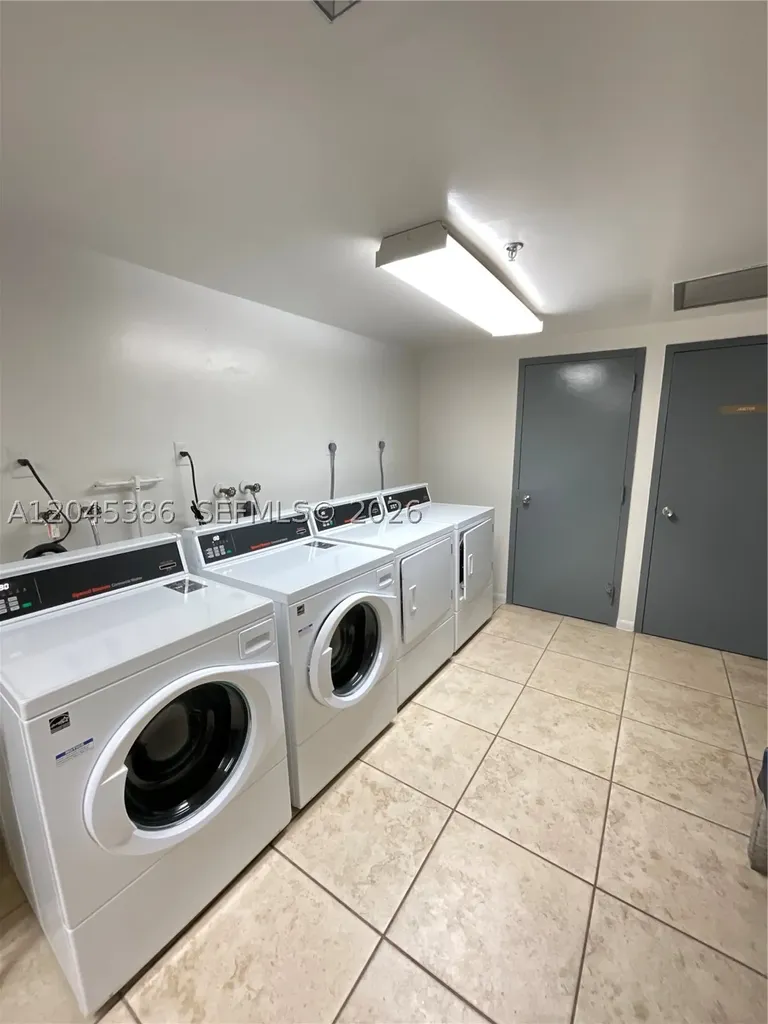 919 Hillcrest Drive Hollywood FL 33021