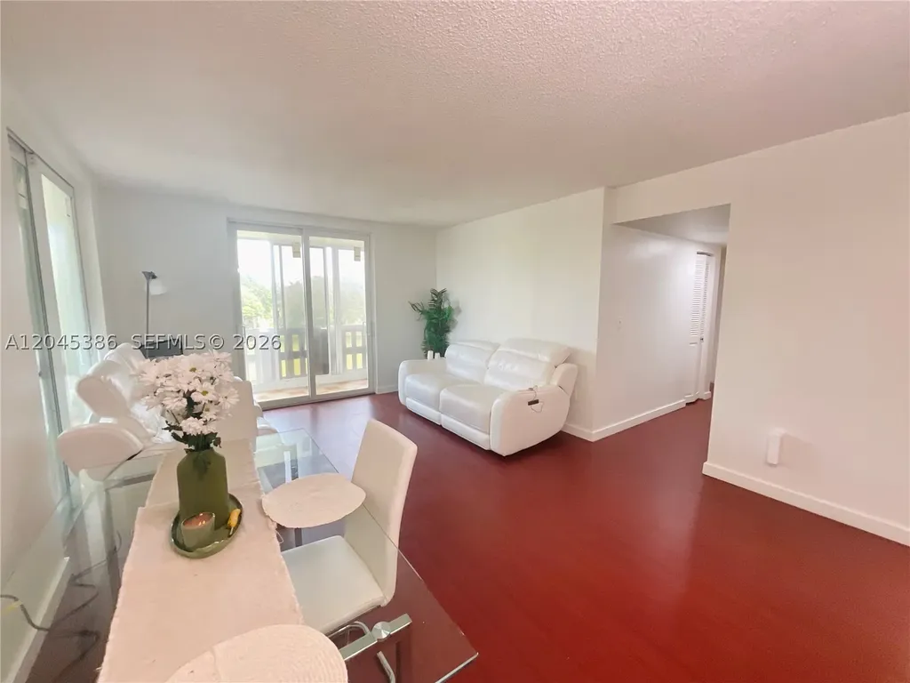 919 Hillcrest Drive Hollywood FL 33021