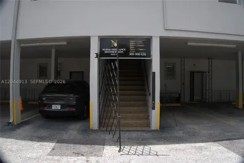 2433 NW 7th Street Miami FL 33125