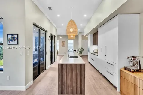 8289 NW 38th Street Cooper City FL 33024