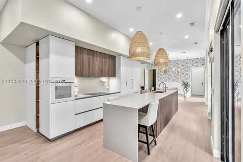 8289 NW 38th Street Cooper City FL 33024