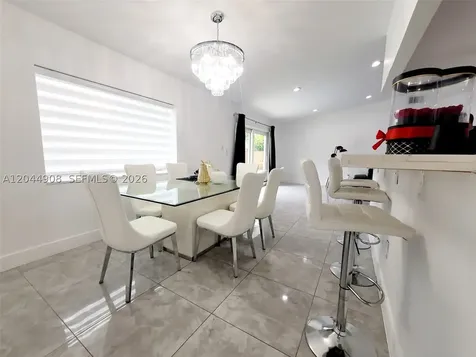 6324 NW 201st Lane Hialeah FL 33015