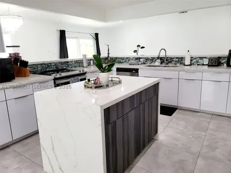 6324 NW 201st Lane Hialeah FL 33015