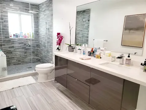 6324 NW 201st Lane Hialeah FL 33015