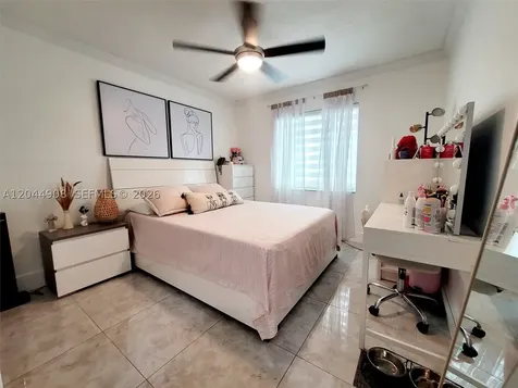 6324 NW 201st Lane Hialeah FL 33015