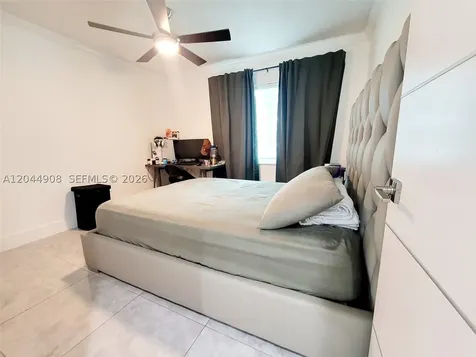 6324 NW 201st Lane Hialeah FL 33015
