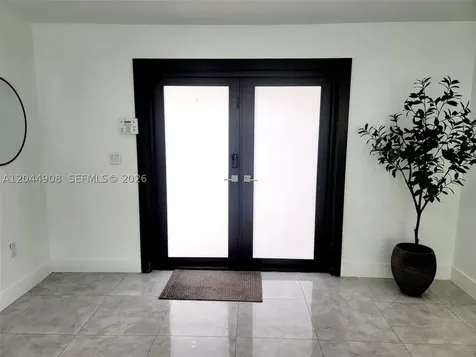 6324 NW 201st Lane Hialeah FL 33015