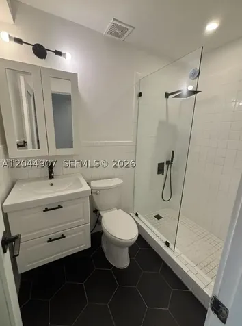 560 NW 1st Street Miami FL 33128
