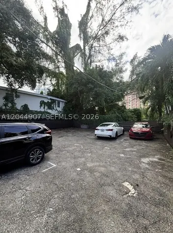 560 NW 1st Street Miami FL 33128