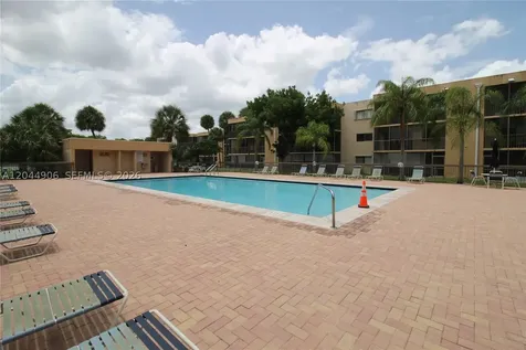 8415 SW 107th Avenue Miami FL 33173