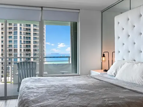 400 S Pointe Drive Miami Beach FL 33139